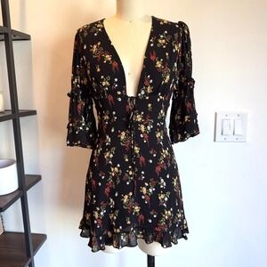 Reformation Laurelei Floral Minidress-Black-Plunge Vneck-3/4 Sleeve-Chiffon-Sz 8